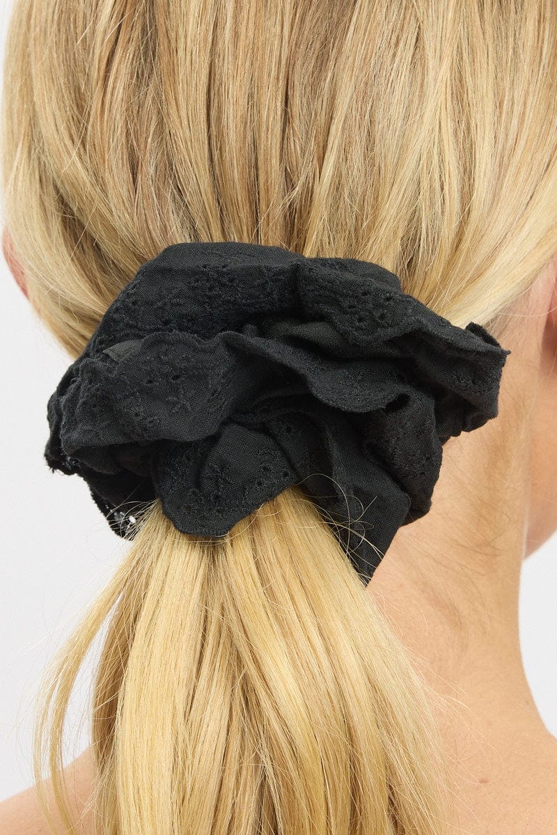 Black Oversized Broderie Scrunchie - Àlainn Fashion